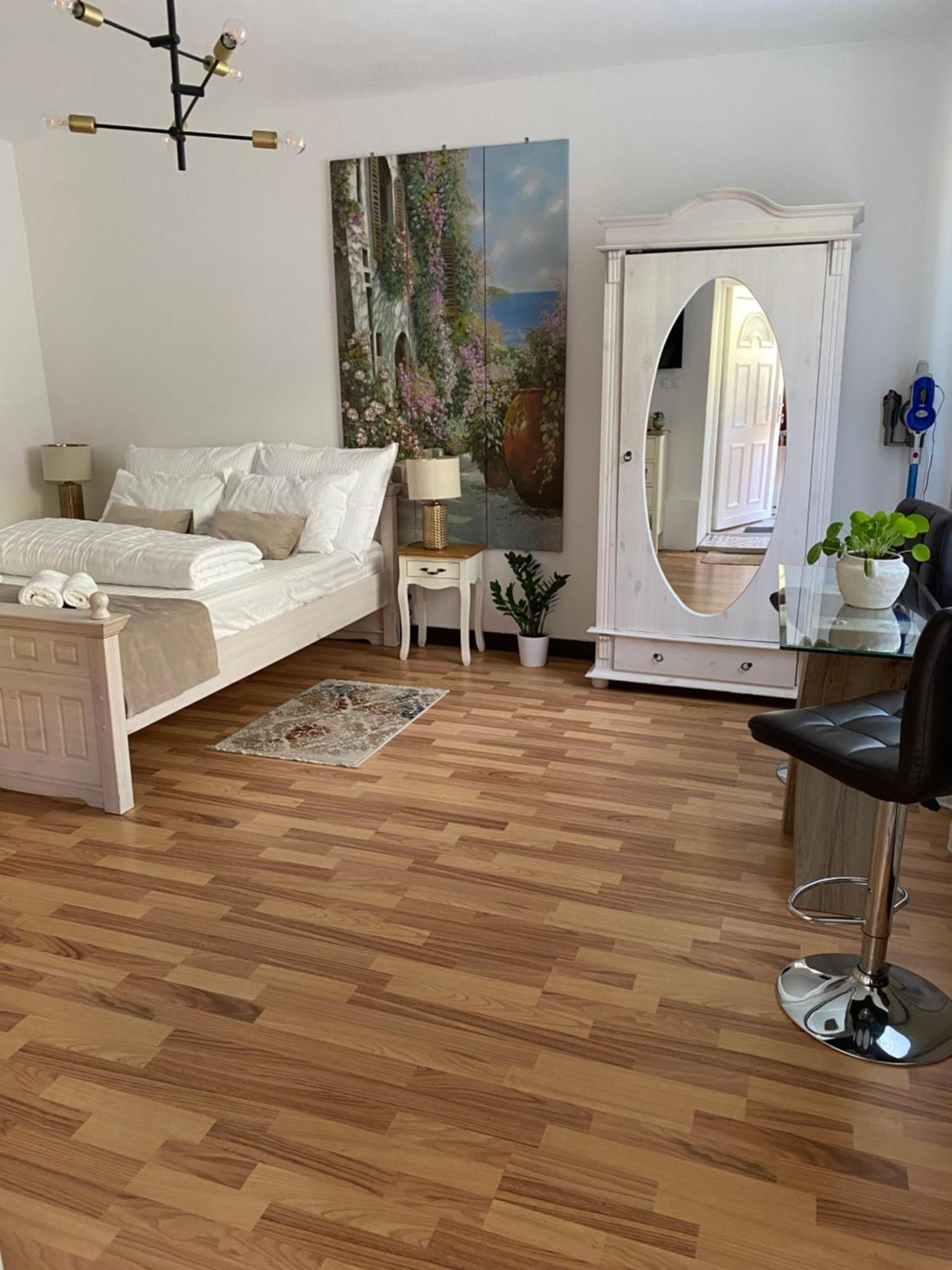 Charming Apartament Sibiu Eksteriør billede