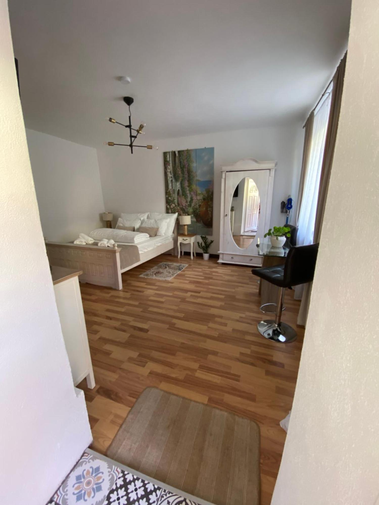 Charming Apartament Sibiu Eksteriør billede