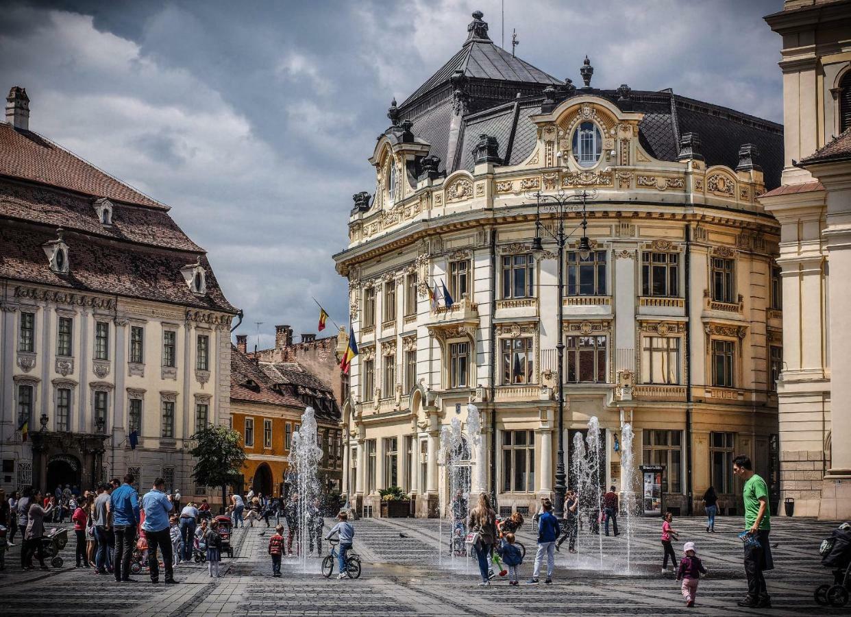 Charming Apartament Sibiu Eksteriør billede